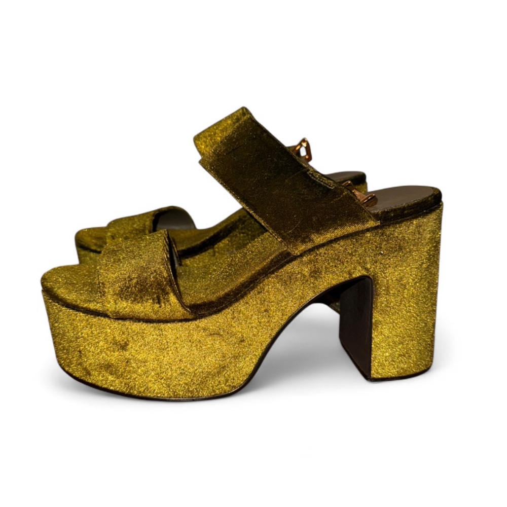 JEFFREY CAMPBELL Moody Platform Sandal in olive velvet - Picture 3 of 8